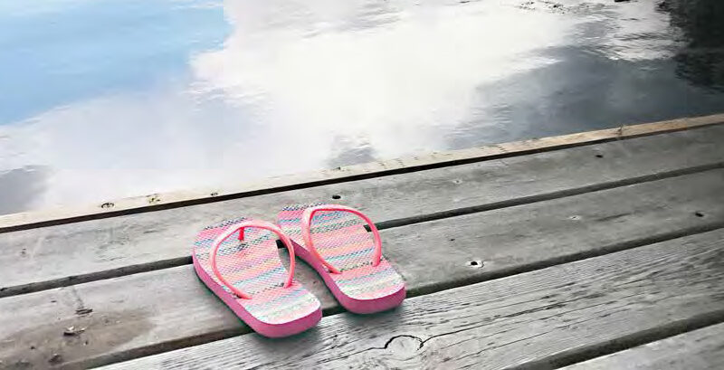 pink sandels pm dock