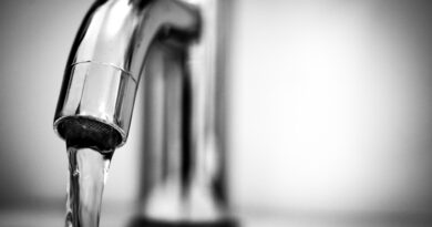 tap flowing water