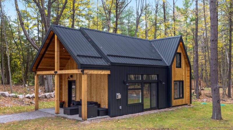 Elevated Simplicity: The Cabin’s  Premier Cottage  Escape 